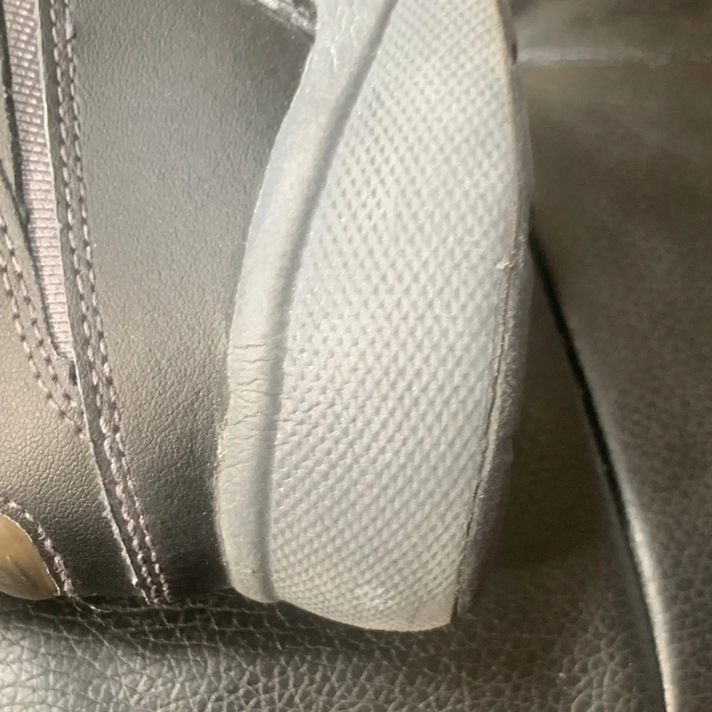 Easy Spirit Men's Dark Gray Sneakers - Picture 7 of 8